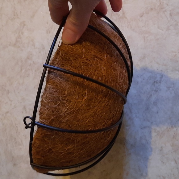 New Coco Fiber Hanging Plant Basket - Picture 5 of 5